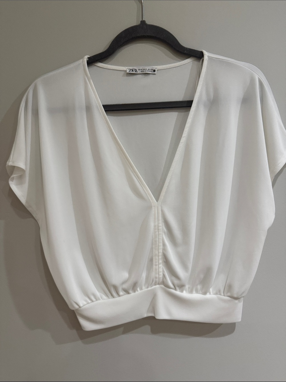 ZARA - White V-Neck Short Sleeve Blouse - Size M